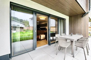 Bestlage Pinzgau mit ca. 6% Rendite! 3-Zimmer-Maisonette mit Terrasse, Balkon sowie beheiztem Aussenpool