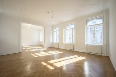 Unbefristet im Diplomatenviertel! Repräsentative 5-Zimmer-Stilaltbau-Wohnung mit zwei kleinen Balkonen beim Arenbergpark