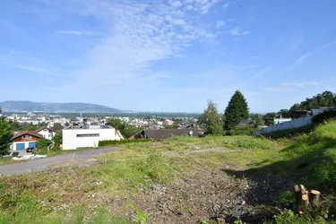 Hanglage und Aussicht