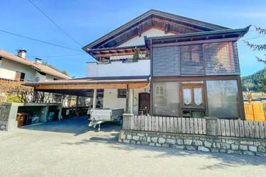 Großzügige 6-Zimmer-Wohnung mit West-Terrasse in ruhiger Lage