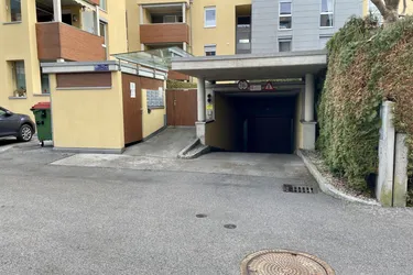 Zentral gelegene Tiefgaragenstellplätze zu mieten