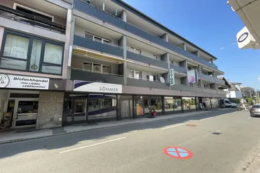 Zentrale 2-Zimmer Wohnung mit Balkon und Stellplatz