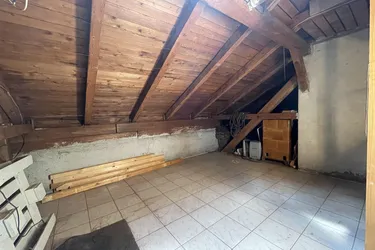 Lagerfläche/Archiv im Dachgeschoss