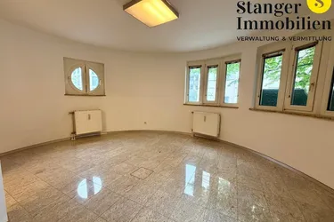 VERKAUF-WILTEN - Büro-/Geschäftseinheit Terrasse und TG-Abstellplätze (Stapler)