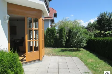 Expose Straßwalchen: 2-Zi.-Gartenwohnung mit zusätzl. Raum im Souterrain (für Büro, Fitness, etc.)