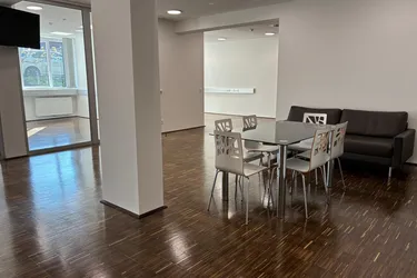 Modernes Büro mit Charisma – 194 m² in repräsentativem Business Center