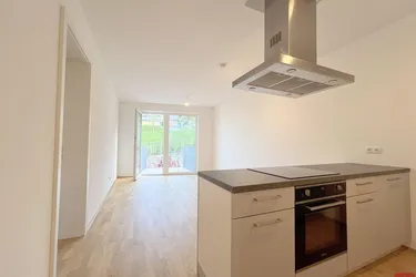 Sonnige Balkon-Wohnung, 2 Zimmer