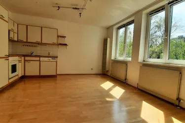 Expose Helle Ruhelage mit Grünblick Nähe U4