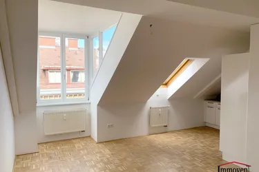 UNBEFRISTET - Moderne Dachgeschosswohnung mit Parkmöglichkeit nahe Karl-Franzens-Universität!