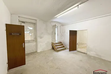 Großzügige Lageräumlichkeiten Nähe Josefstädter Straße!