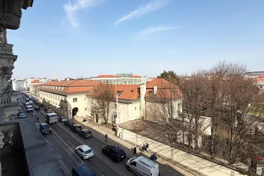 Wohnung der Superlative in der Prinz Eugen-Straße mit Blick auf das Schloss Belvedere!
