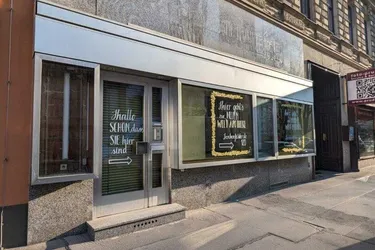 * ehemalige Apotheke mit rund 187m² Nutzfläche, unbefristet, Klimaanlage * ab sofort * Lerchenfelder Straße * keine Gastro *