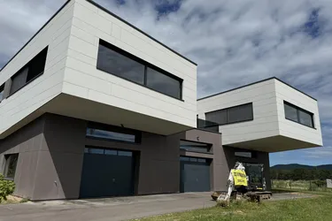Attraktive Halle in Weikersdorf (Halle 2) – Ideal für Ihre Geschäftsidee!
