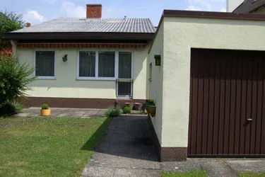 Schönes Einfamilienhaus in absoluter Grünruhelage samt Garage und Sauna