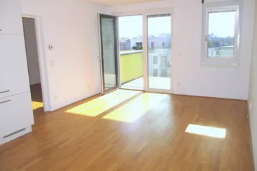 U-Bahn vor der Tür, Balkon mit Aussicht, superruhig, neuwertig (2019), modern