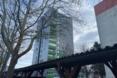 Helle 4-Zimmer-Wohnung mit Loggia und Weitblick im Süden von St. Pölten