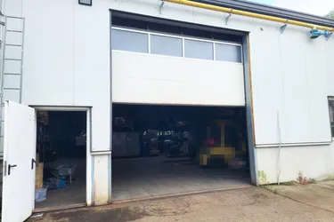 Gewerbe- und Lagerhalle zu MIETEN!