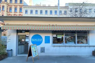 Neue Informationen und Preis zu dem charmanten Marktstand im bekannten Volkertmarkt mit Superädifikat ab sofort zu haben!