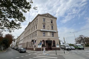 ATTRAKTIVES ZINSHAUS MIT DG-AUSBAUPOTENTIAL CHARMANTES 3FRONTENHAUS IN 1120 WIEN