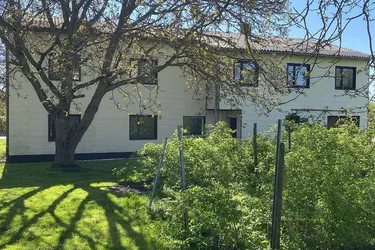 Älteres Haus mit ca. 1150 m² großem Grundstück!