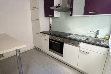 Schwedenplatz ! Geräumige kleine Wohnung in bester Lage !!
