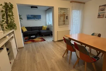 Schöne geräumige 3-Zimmer-Wohnung mit Loggia Nähe Donaukanal, U4 u U6 ! Voll möbliert - Koffer packen und einziehen !!