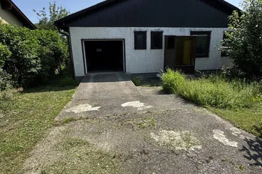 Großes Grundstück in schöner Siedlungslage mit Abbruchhaus