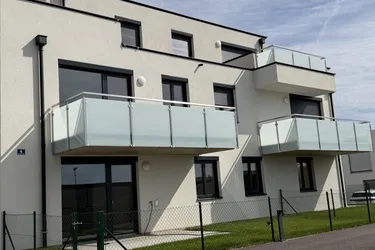 Spillern - Moderne neuwertige 3-Zi Wohnung mit großem Balkon