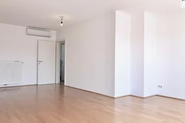 5 Zimmerwohnung und Garagenplatz dazu?