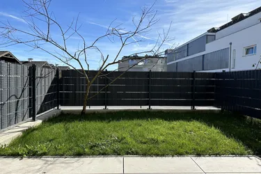 Traumhafte Gartenwohnung in Thalgau - Modernes Wohnen mit Terrasse und Tiefgarage