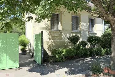 Interessante Liegenschaft mit Sanierungsbedarf, jedoch mit vielen Möglichkeiten - Baden/Leesdorf