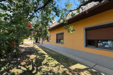 5-ZIMMER-EINFAMILIENHAUS MIT GROSSEM POTENZIAL IN DEUTSCH JAHRNDORF 