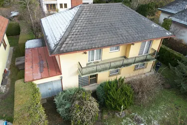 Vielseitiges Haus in begehrter Lage zu verkaufen!