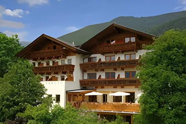 Sehr gut geführtes 4-Sterne Hotel mit hohem Entwicklungspotential zu verkaufen!