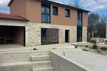 Sensationelle Steinhausvilla mit modernen Elementen zum Verlieben!