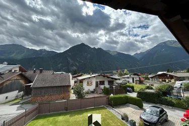 Anlageobjekt mit schöner Aussicht in Umhausen zu verkaufen - nicht selbst beziehbar!