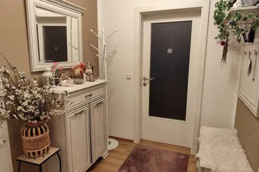 Eigentumswohnung in zentraler Lage, teilmöbliert!