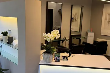 EXKLUSIVER FRISEUR- UND KOSMETIKSALON in TOP-FREQUENZLAGE