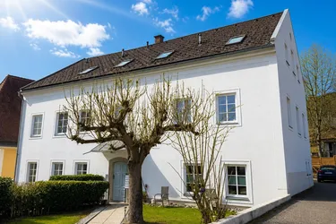 Vermietete Anlegerwohnung mit Büro und PKW-Stellplatz in Steyr – sofortige Mieteinnahmen