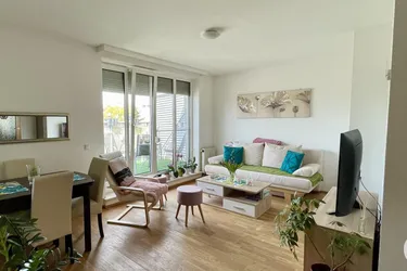8 Minuten zur U2 - Dachgeschosswohnung - sonnige Terrasse - absolute Ruhelage - Lobau ums Eck