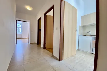 GROSSRÄUMIGES 2-ZIMMER-BÜRO BEIM GAUDENZDORFER GÜRTEL IM 15.BEZIRK!