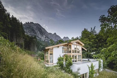 Perfekte Gelegenheit: Haus mit 2 Apartments – Wohnen &amp; Rendite vereint!