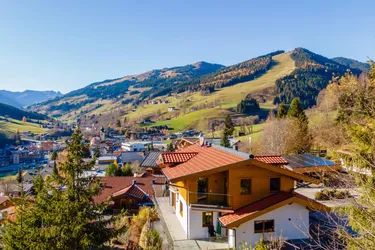 Stilvolles Landhaus mit Panoramablick und Ski in/Ski out