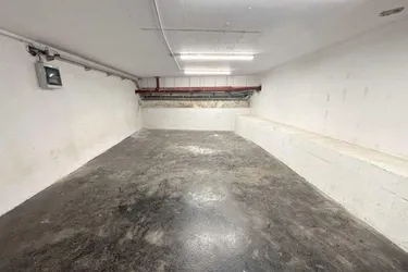 Kagraner Platz - Lagerfläche - U1