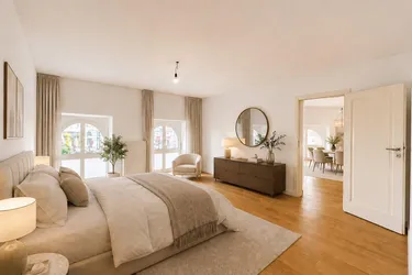 Sanierte Altbauwohnung im Hochparterre – direkt am Augarten, mit privatem Lift