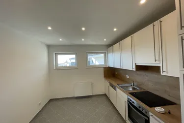 SANIERTER TOP-ZUSTAND - 3 ZIMMER-WOHNUNG IN RUHELAGE!