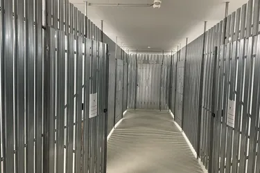 100 m² LAGER MIT 7 ABTEILEN IM AUSTRIA CAMPUS NEBEN PRATERSTERN!