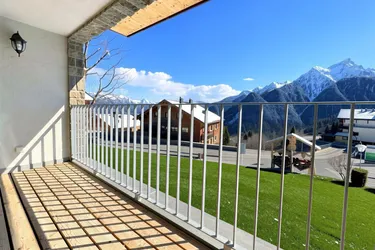 Aussicht garantiert – Attraktive Ferienwohnung am Bürserberg