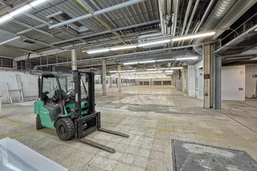 KAUF! 3000 m² - 3500m² !! Halle - Produktion- Lagerfläche plus 600m² Bürofläche in Kramsach