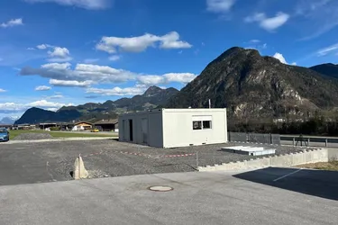 Letzte Einheit! Lager, ca 230m² - überdachte Freifläche samt Doppelcontainer mit bester Autobahnanbindung!